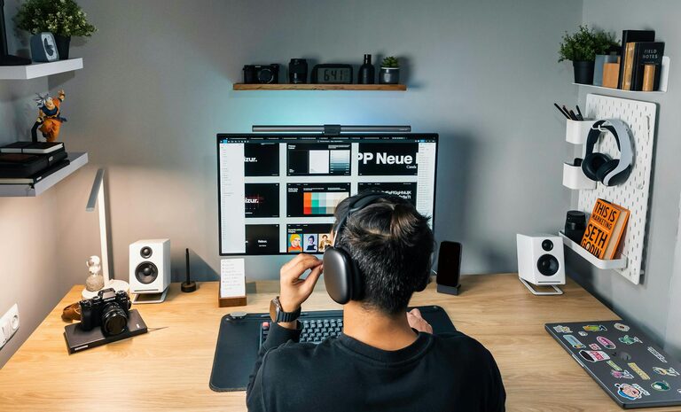 Tips for Creating a Relaxing and Productive Home Workspace